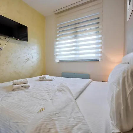 Cigulajkic アパート ズラティボール