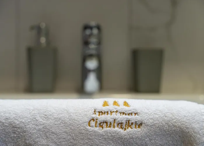 Cigulajkic アパート ズラティボール